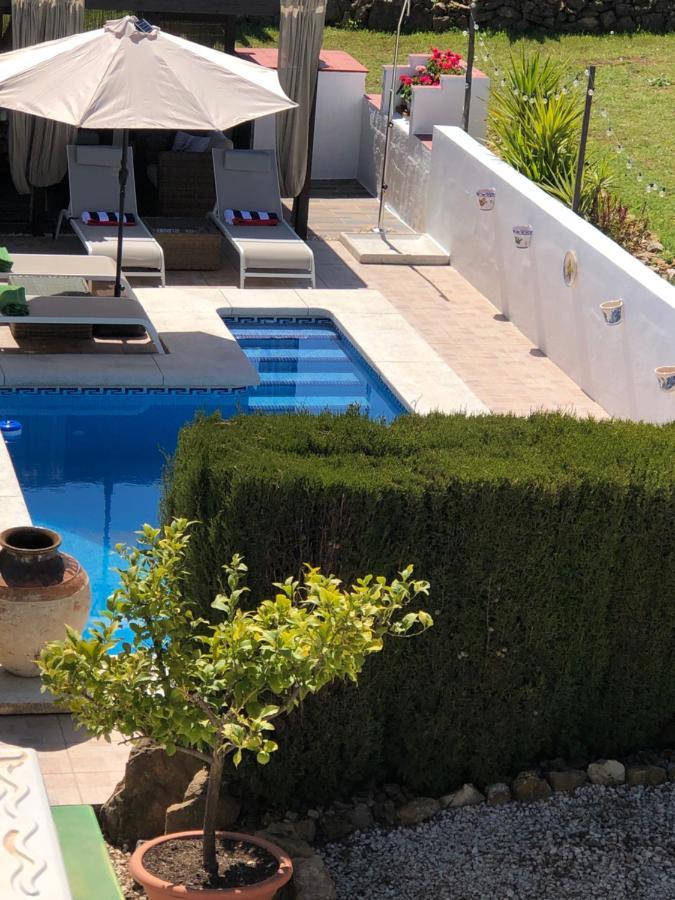 Casa La Alegria 37 Bed & Breakfast Villanueva de Tapia Luaran gambar